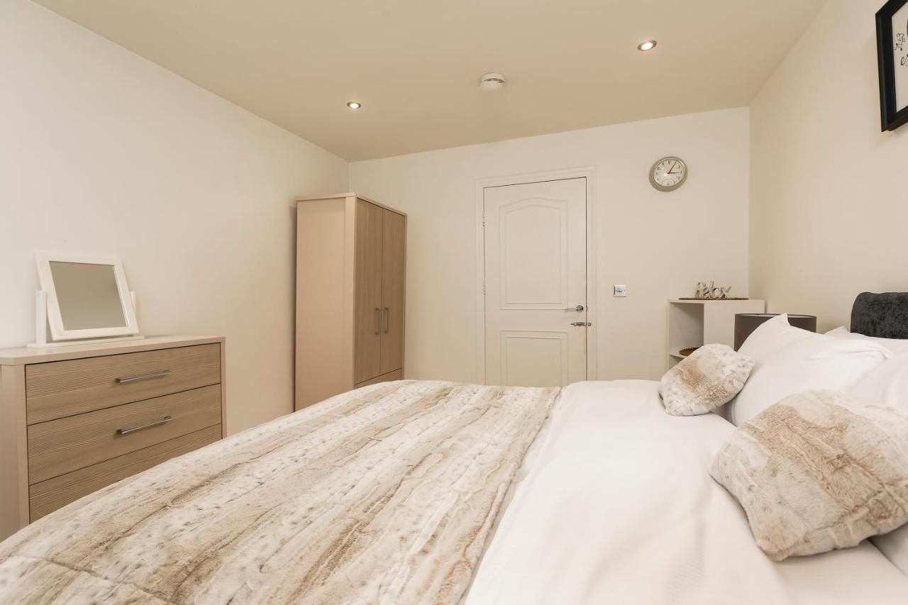 Just 20 Mins From Buckingham Palace! Appartamento